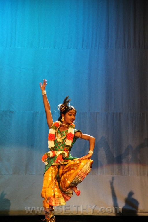 LORDKRISHNA-TORONTO300313SEITHY (360)